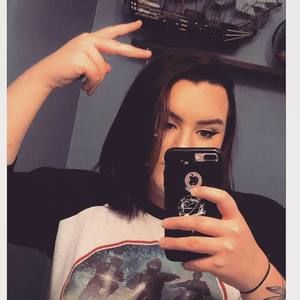 Meet your Posher, Casey